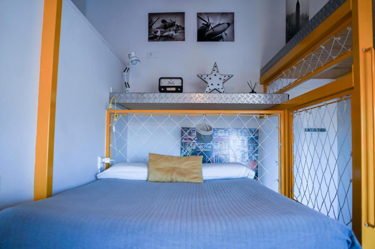 Apartamentos Suites Cariatide Plasencia Dış mekan fotoğraf