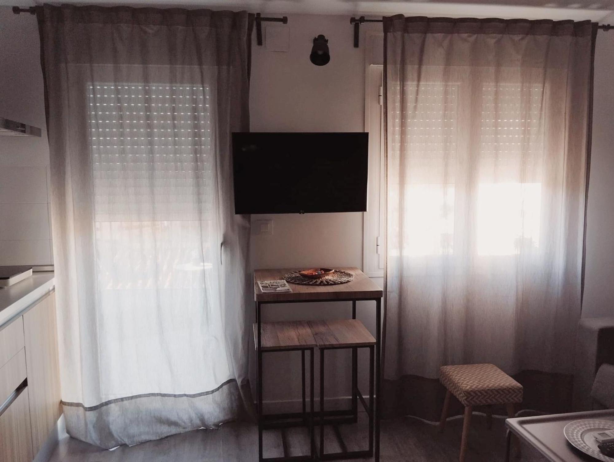 Apartamentos Suites Cariatide Plasencia Dış mekan fotoğraf